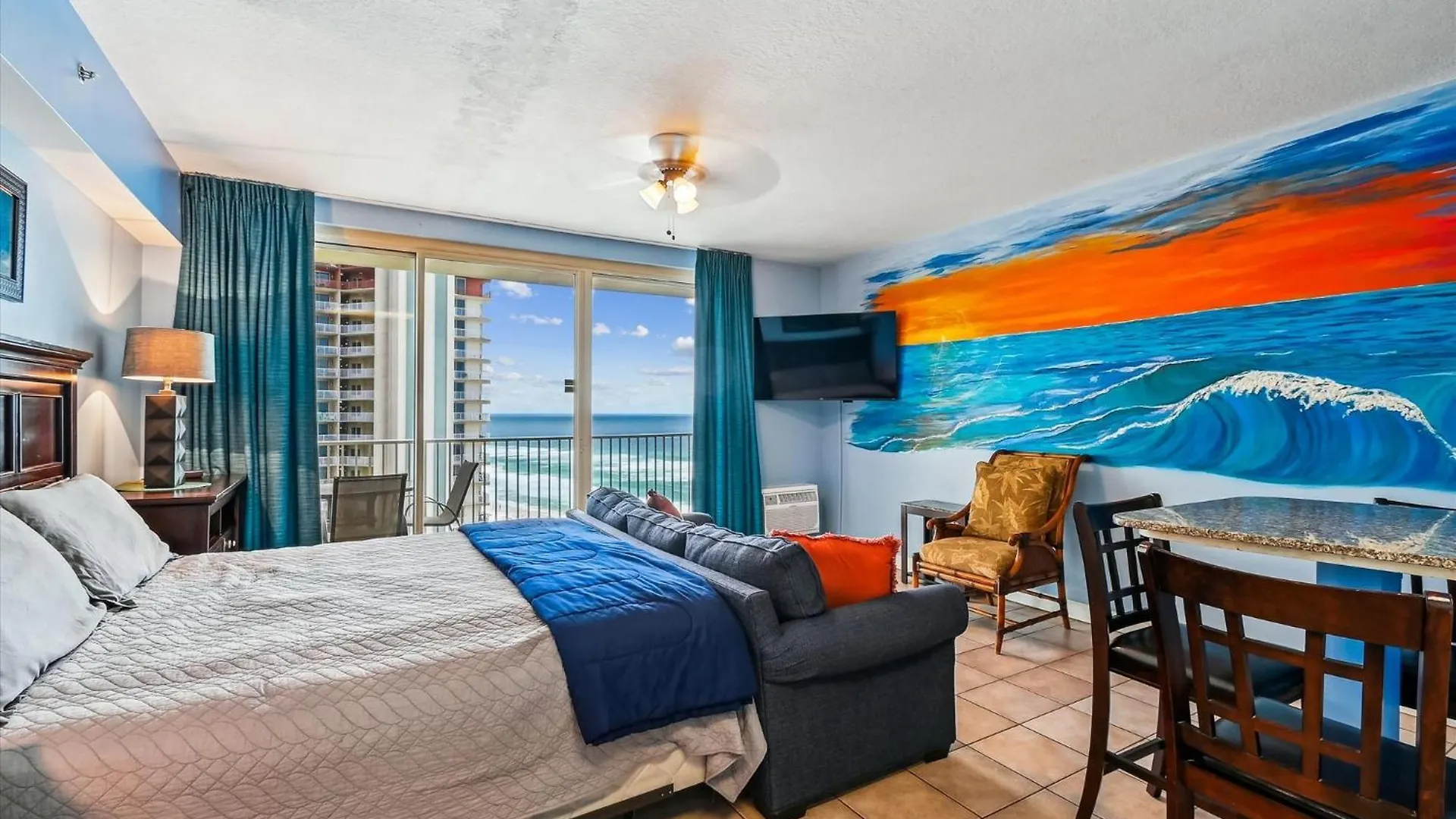 Shores Of Panama 1506, Perfect For A Great Couples Getaway! Free Fun! Reserved Parking Condo Panama City Beach