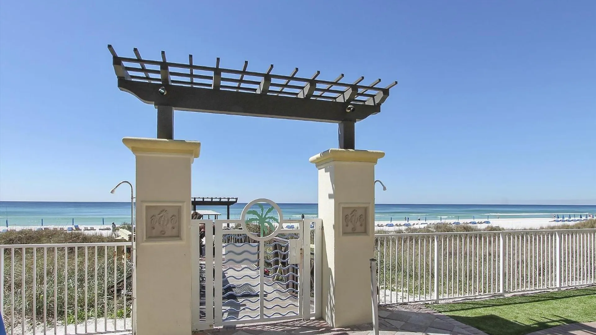 Shores Of Panama 1506, Perfect For A Great Couples Getaway! Free Fun! Reserved Parking Condo Panama City Beach 0*,  United States